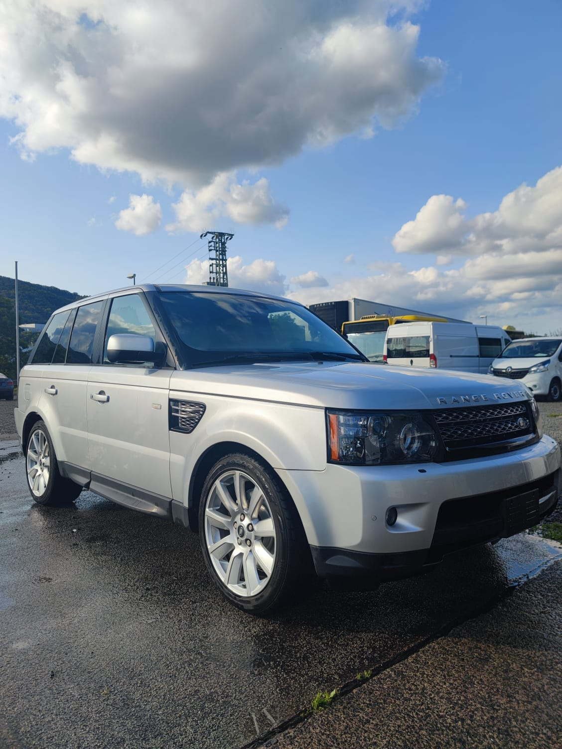 Range Rover Sport 5.0 V8 HSE Luxury — EZ 09/2012